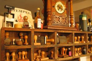 Im Stempelmacher-Museum wird die alte sowie die neue Art der Stempelherstellung erklärt.