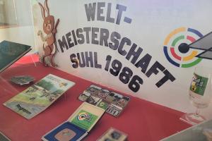 Vitrine zur Weltmeisterschaft Suhl 1986